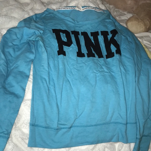 PINK Victoria's Secret Tops - love pink long sleeve crew